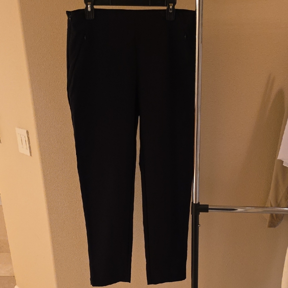 Women's Black Ankle Pants